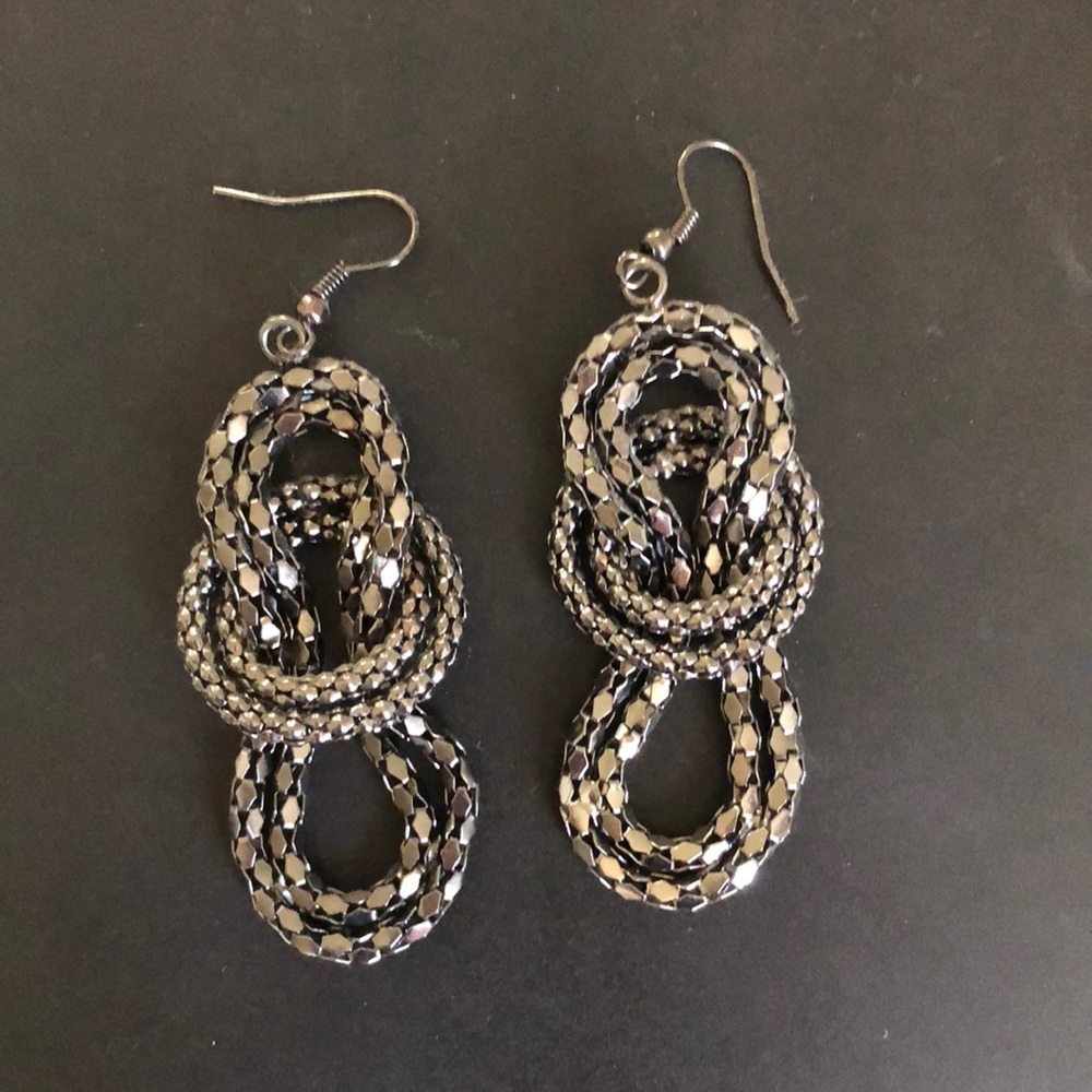 Express earrings